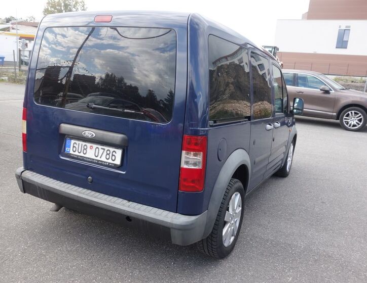 Ford Tourneo Connect 9