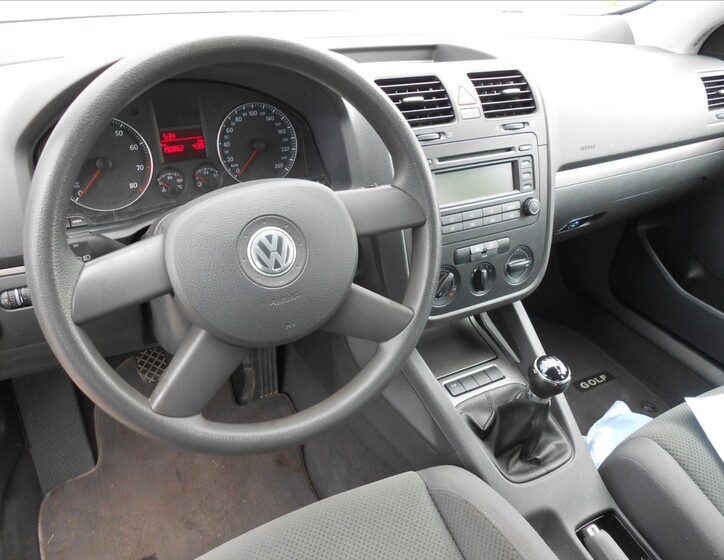 Volkswagen Golf 20