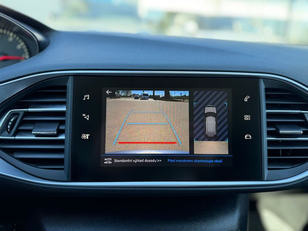 Peugeot 308 Kombi 1,2 l 81 kw