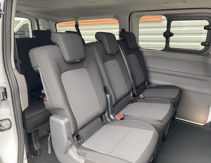 Volkswagen Transporter Kombi 2,0 l 125 kw