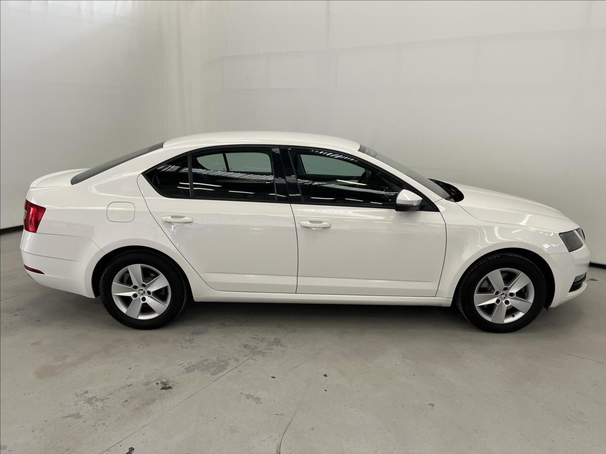 Škoda Octavia Liftback 1,8 l 132 kw