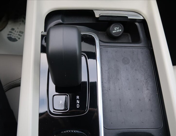 Volvo XC60 SUV 2,0 l 145 kw