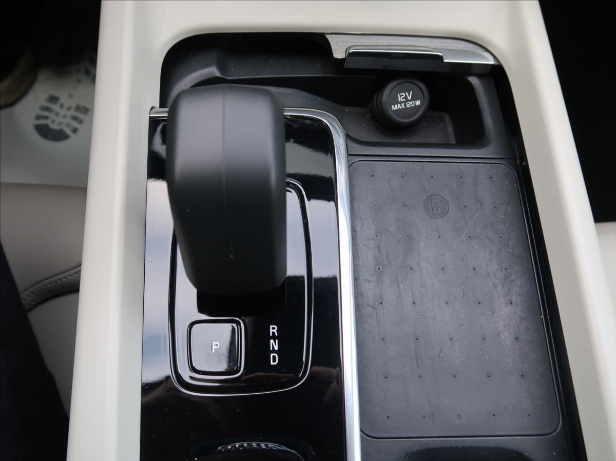 Volvo XC60 SUV 2,0 l 145 kw