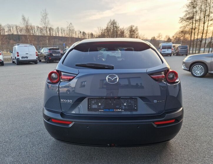Mazda MX-30 SUV / Terénní 0,0 107 kw