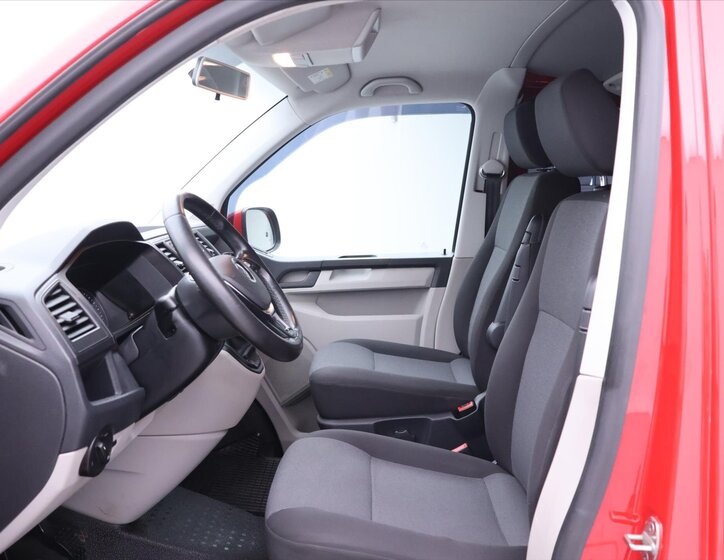 Volkswagen Transporter 11