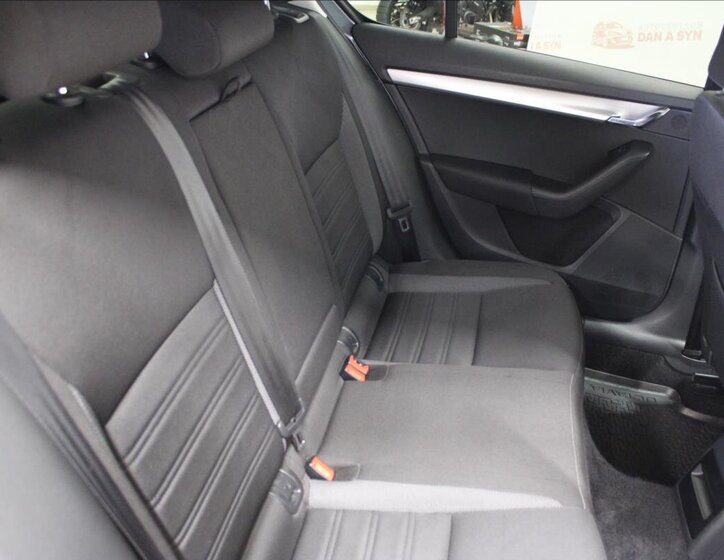 Škoda Octavia Sedan / Limuzína 1,6 l 85 kw