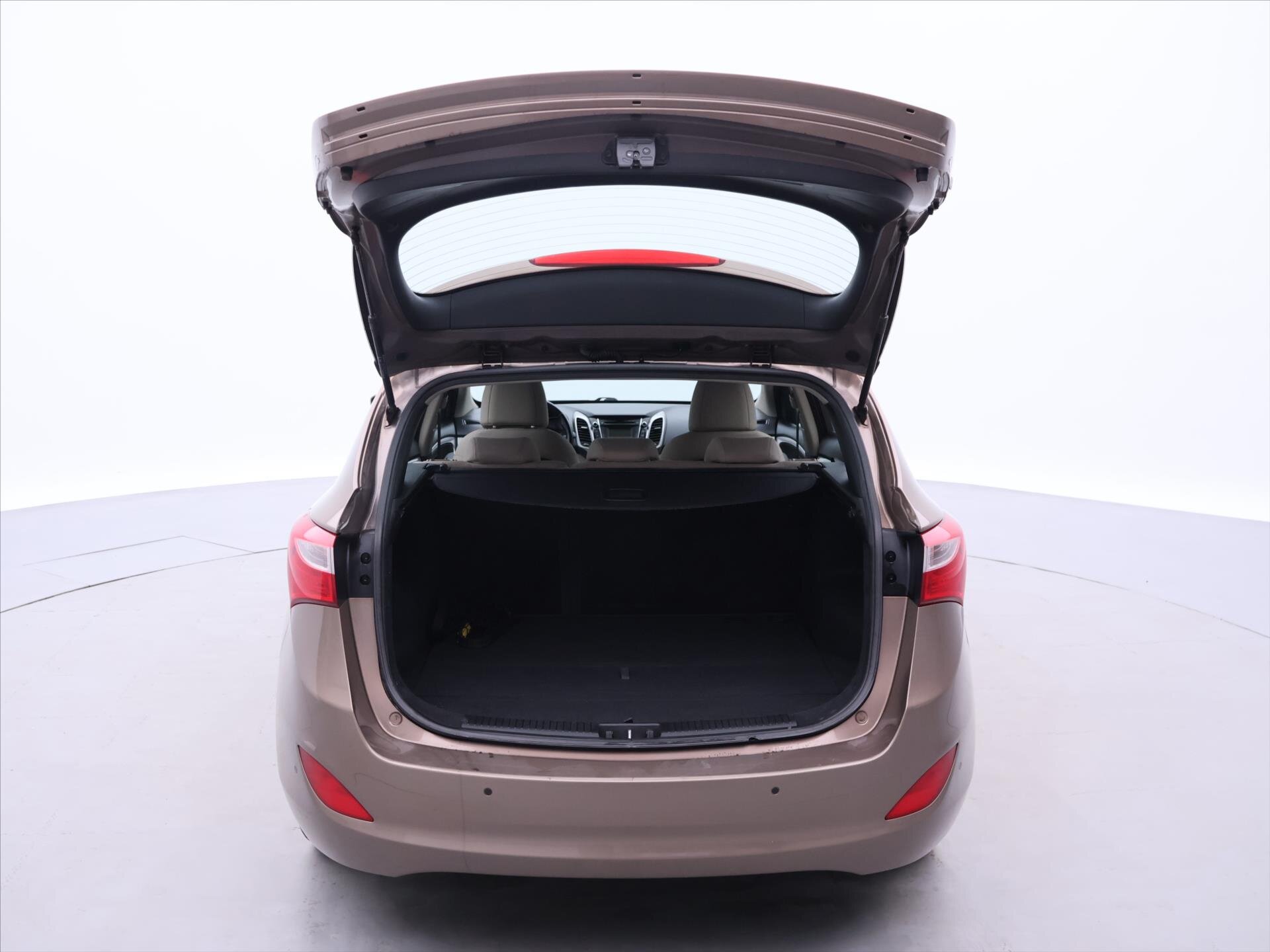 Hyundai i30 Kombi 1,6 l 99 kw