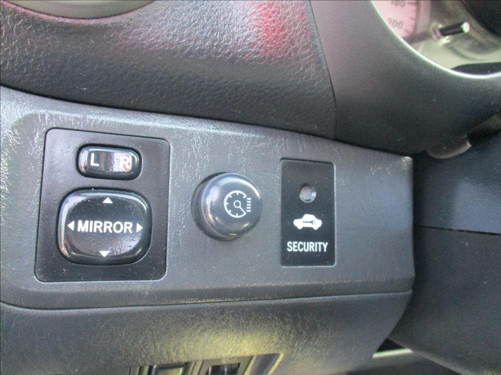 Toyota RAV4 SUV / Terénní 2,0 l 85 kw