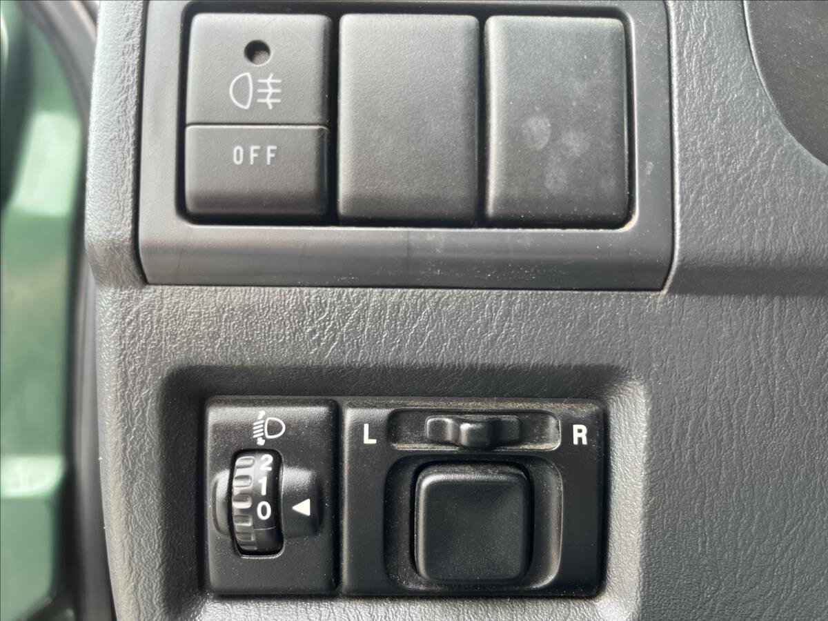 Suzuki Jimny SUV / Terénní 1,3 l 63 kw