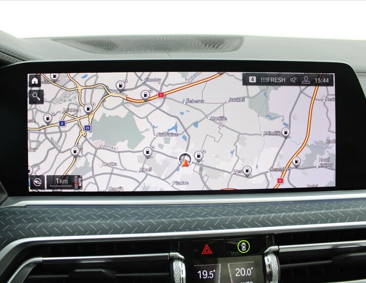 BMW X7 SUV 4,4 l 390 kw