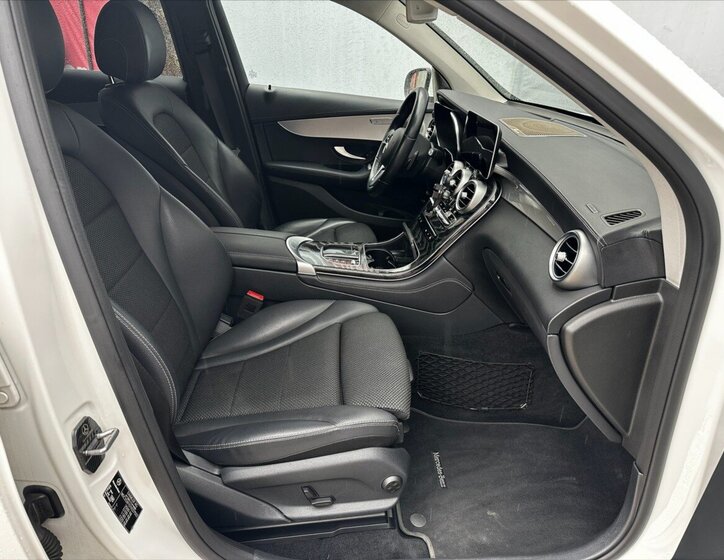 Mercedes-Benz GLC Kombi 2,0 l 143 kw