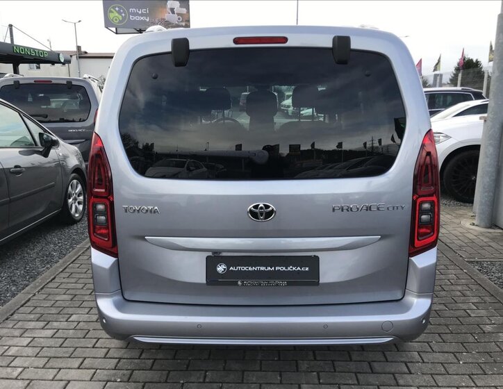 Toyota ProAce City Verso Kombi 1,5 l 96 kw