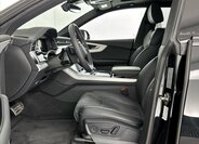 Audi Q8 SUV / Terénní 3,0 l 210 kw