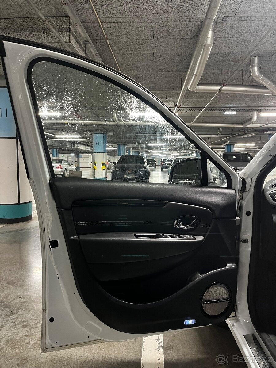 Renault Grand Scénic MPV 0,0 96 kw