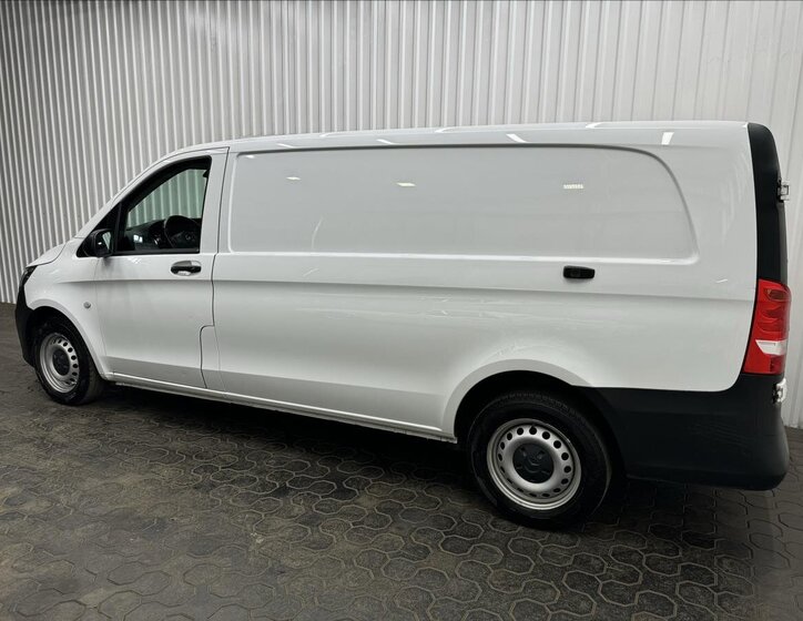 Mercedes-Benz Vito 5