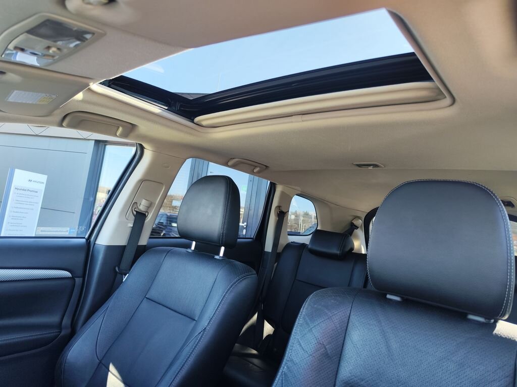 Mitsubishi Outlander SUV / Terénní 2,3 l 110 kw