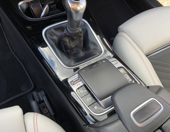 Mercedes-Benz Třídy A Hatchback 1,3 l 120 kw