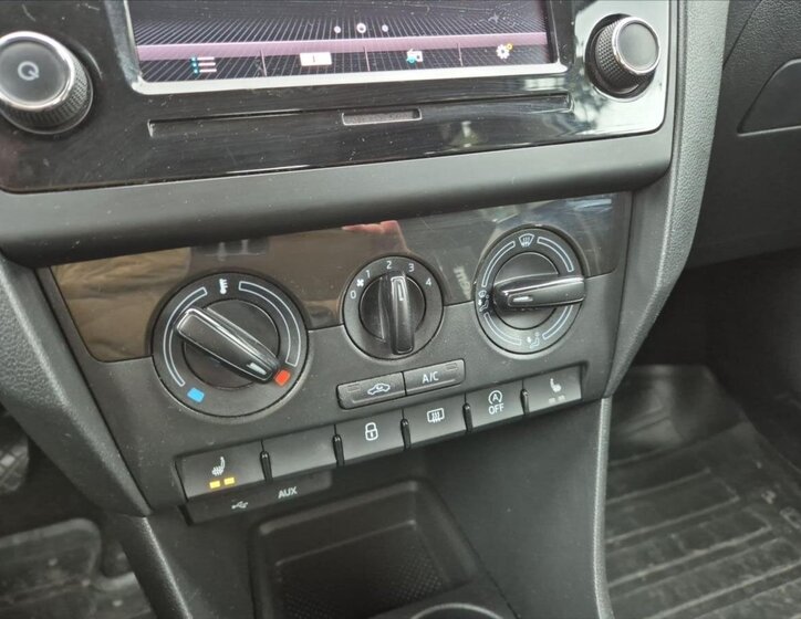 Škoda Rapid Sedan / Limuzína 999,0 70 kw