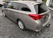 Toyota Auris Kombi 2,0 l 91 kw