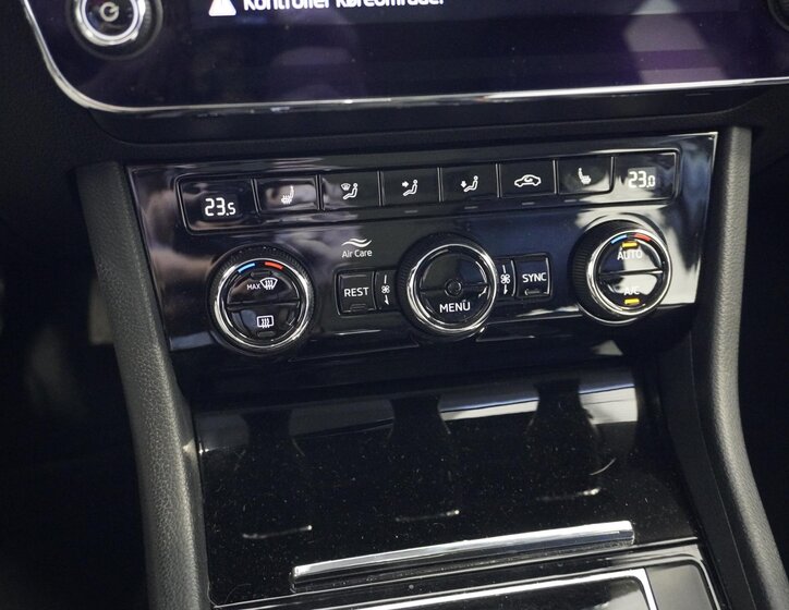 Škoda Superb Kombi 1,5 l 110 kw