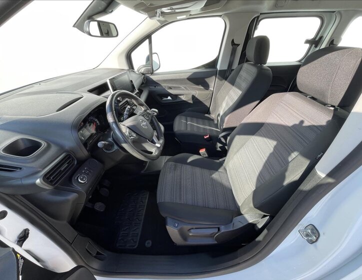 Opel Combo MPV 1,2 l 81 kw