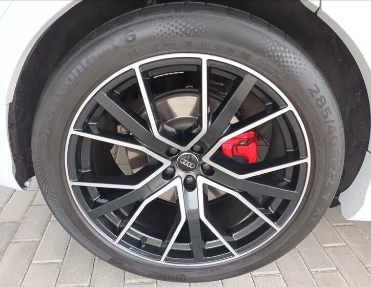 Audi SQ8 SUV / Terénní 4,0 l 320 kw