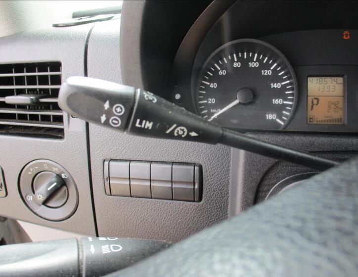 Mercedes-Benz Sprinter 17