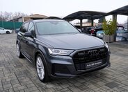 Audi Q7 8