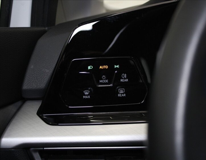 Volkswagen Golf Kombi 1,5 l 96 kw