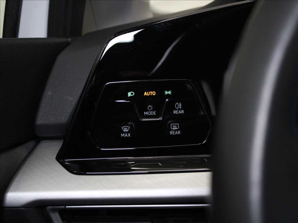 Volkswagen Golf Kombi 1,5 l 96 kw