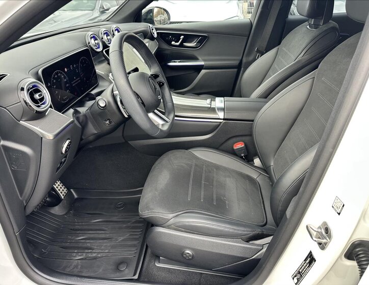 Mercedes-Benz GLC 10