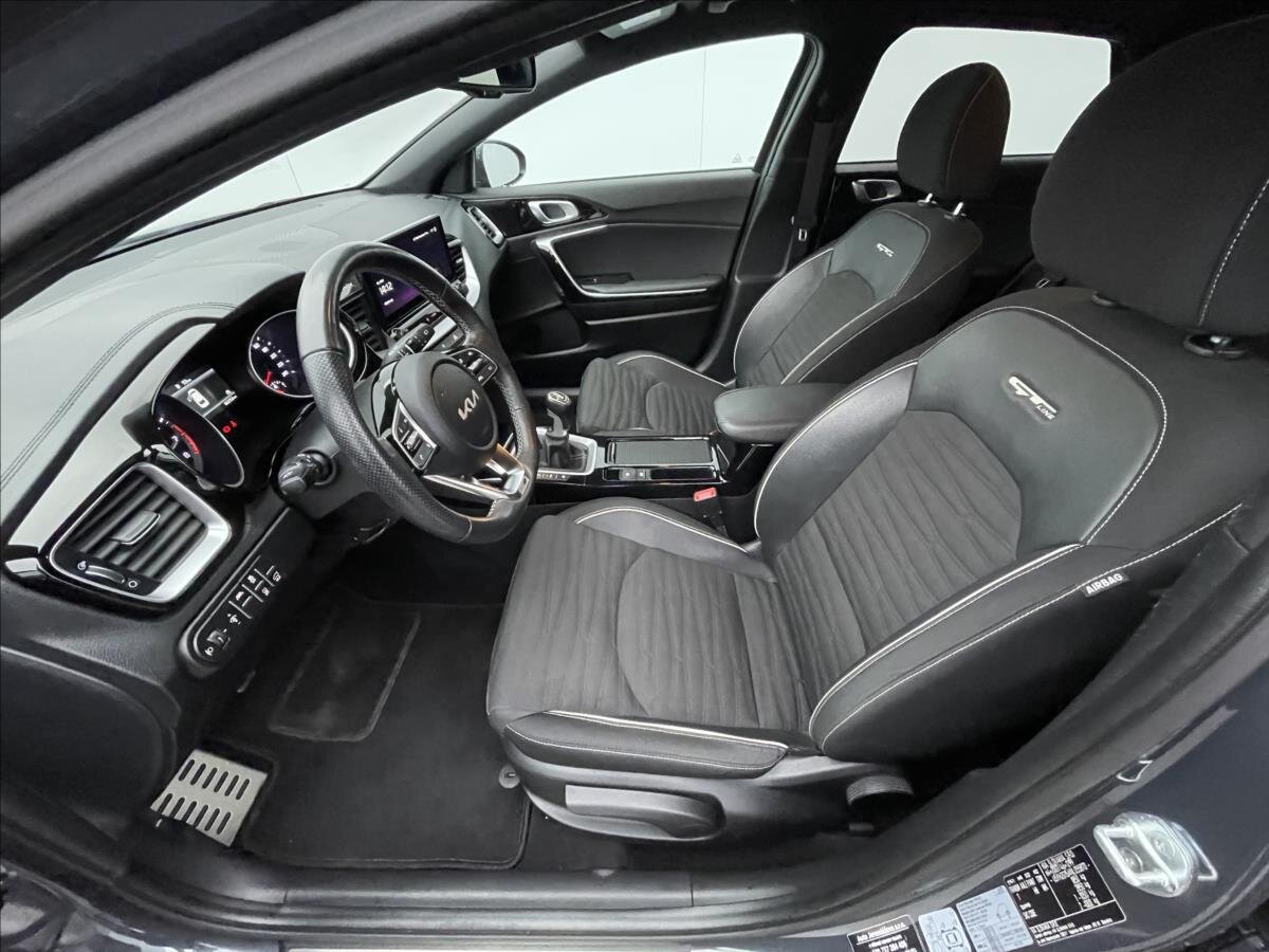 KIA ProCeed Kombi 1,5 l 118 kw