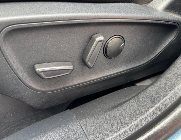 Ford Kuga SUV / Terénní 2,0 l 88 kw