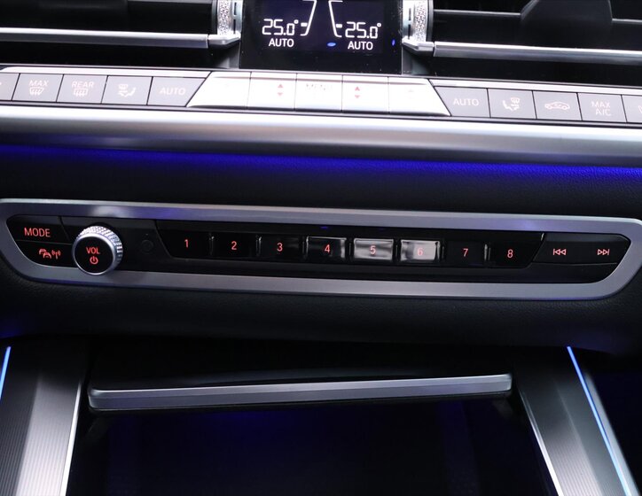 BMW X5 SUV / Terénní 3,0 l 245 kw