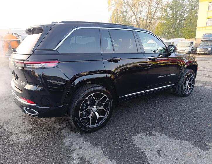 Jeep Grand Cherokee 6