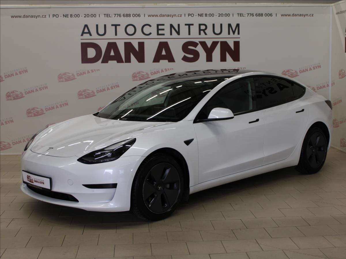 Tesla Model 3 Sedan / Limuzína 0,0 225 kw
