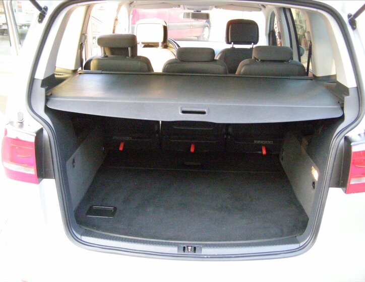 Volkswagen Touran MPV 1,2 l 77 kw