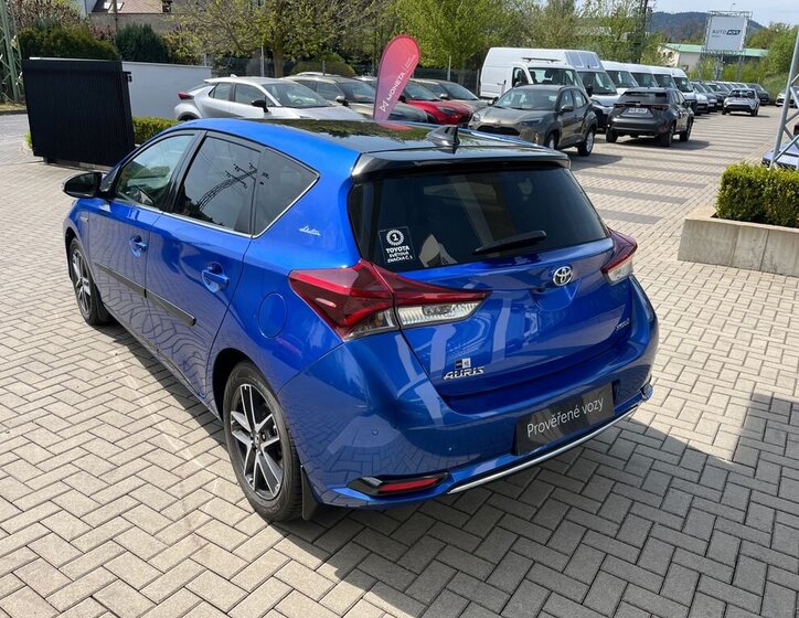 Toyota Auris Hatchback 1,8 l 73 kw