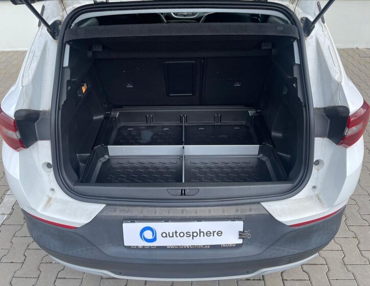 Opel Grandland X SUV 2,0 l 130 kw