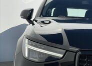 Volvo XC40 SUV / Terénní 2,0 l 145 kw