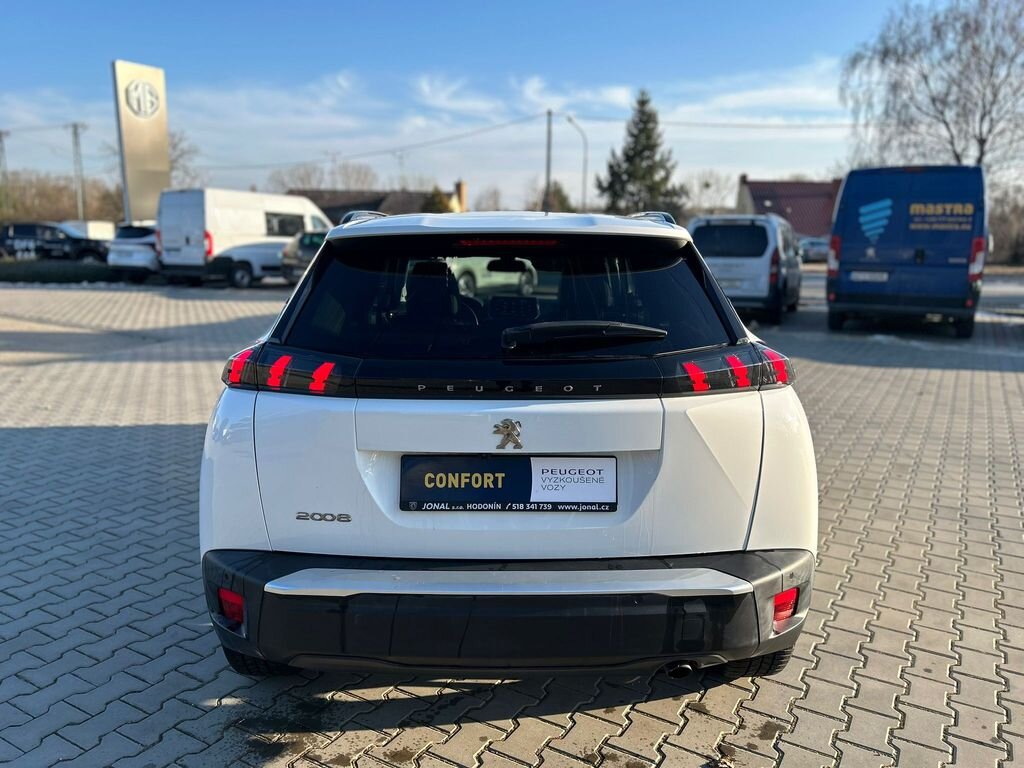 Peugeot 2008 SUV 1,2 l 74 kw