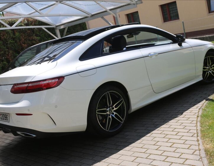 Mercedes-Benz Třídy E Kupé 2,9 l 250 kw