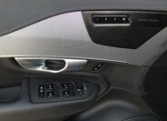 Volvo XC90 SUV / Terénní 2,0 l 173 kw