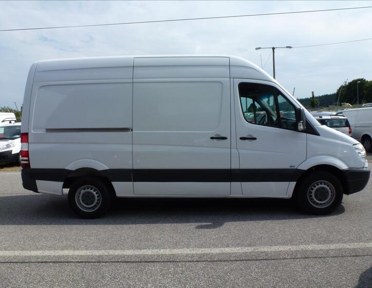 Mercedes-Benz Sprinter 7