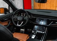 Audi Q7 25