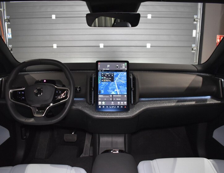 Volvo EX30 SUV / Terénní 0,0 315 kw