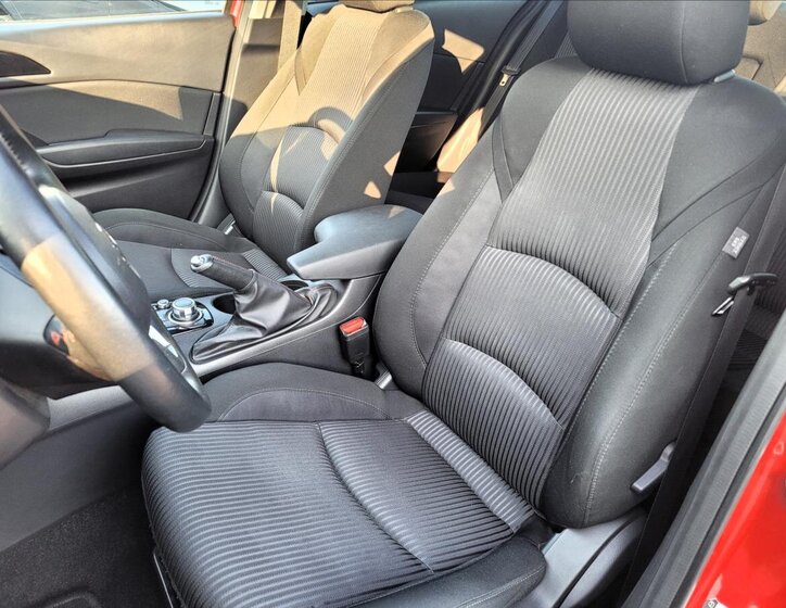 Mazda 3 Sedan / Limuzína 2,0 l 88 kw