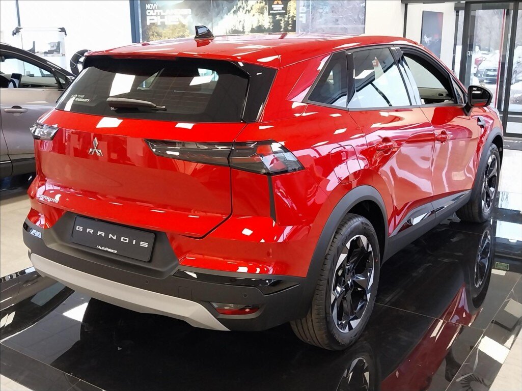 Mitsubishi Grandis SUV 1,3 l 104 kw