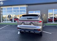 MG HS SUV / Terénní 1,5 l 125 kw