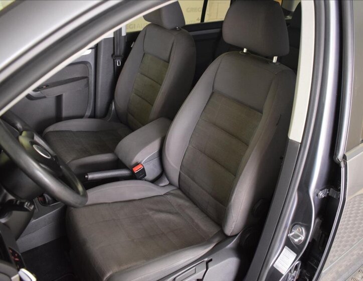 Volkswagen Touran MPV 2,0 l 103 kw